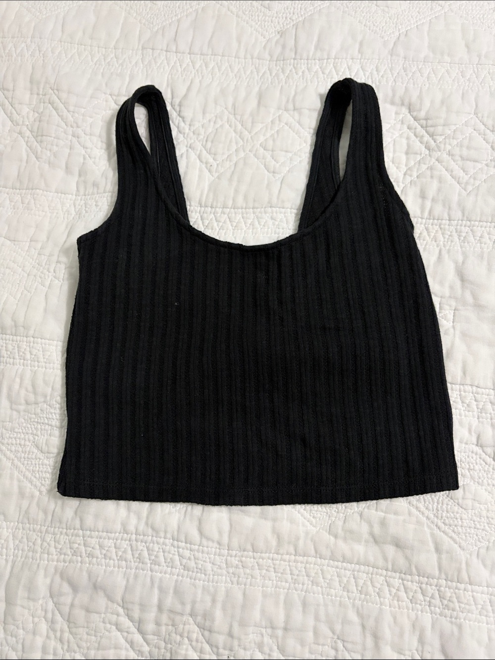 Rip Curl Black Ribbed Cropped Tank Top - Women